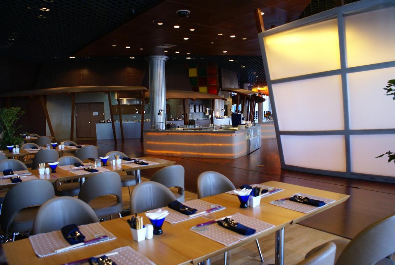 Holiday Inn Binhai Tianjin Extérieur photo
