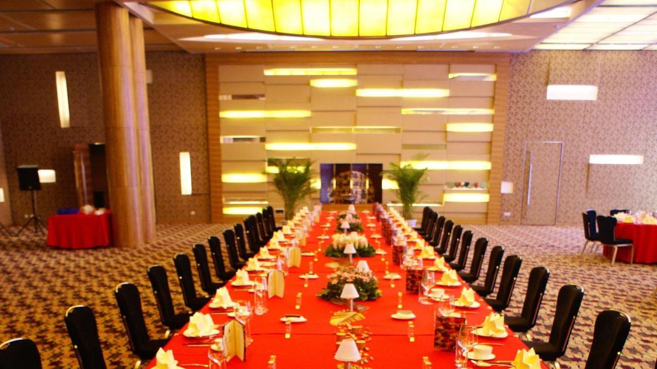Holiday Inn Binhai Tianjin Extérieur photo