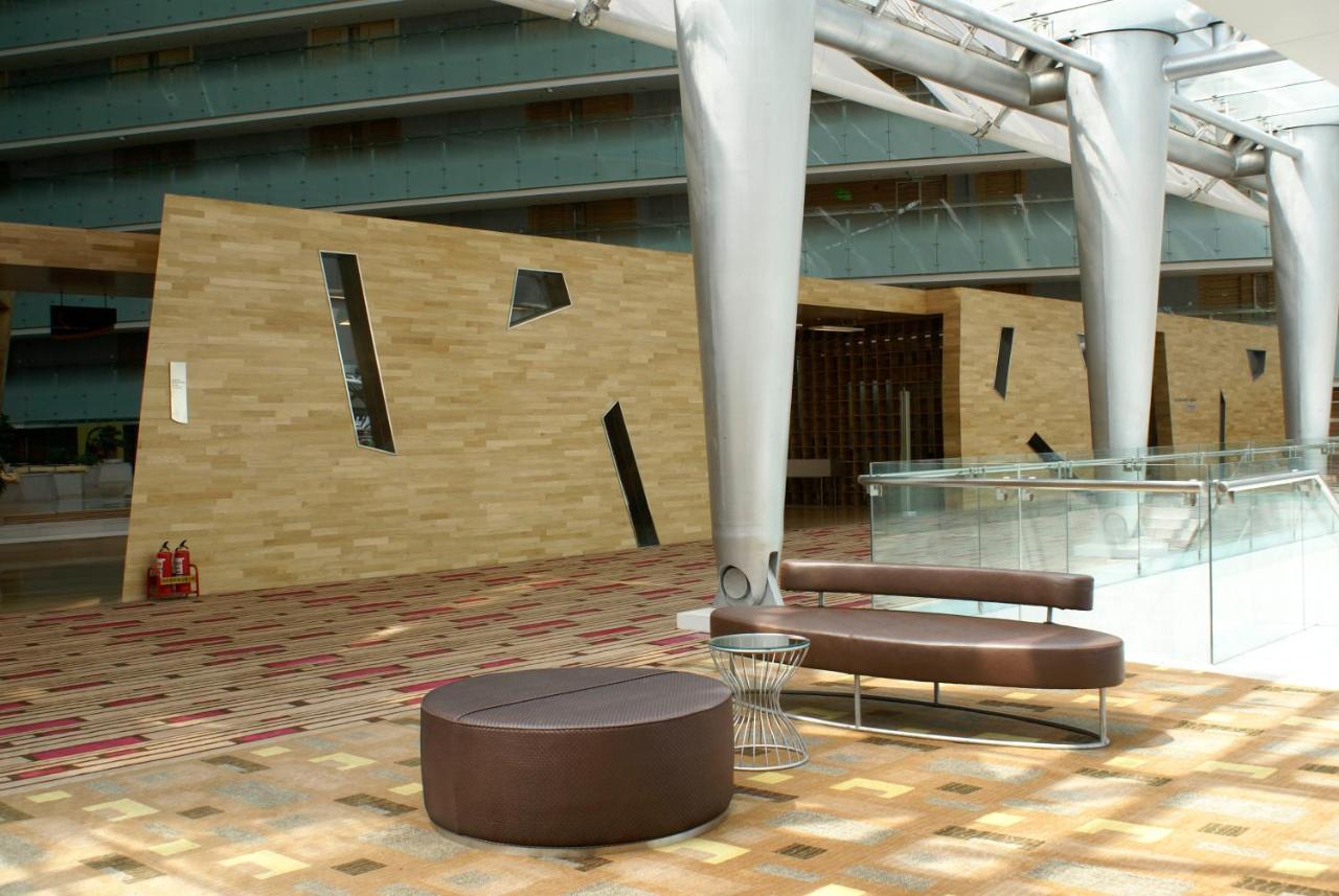 Holiday Inn Binhai Tianjin Extérieur photo