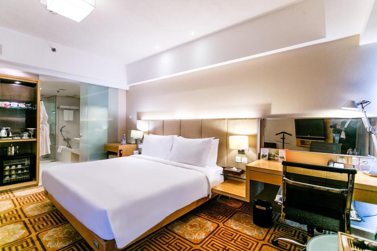 Holiday Inn Binhai Tianjin Extérieur photo